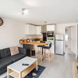 Cosy Proche Paris Orly Apartment
